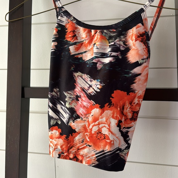 Athletic top - Picture 3 of 4